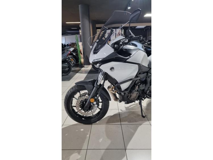 YAMAHA TRACER 7