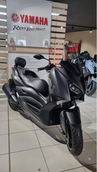 YAMAHA XMAX 300
