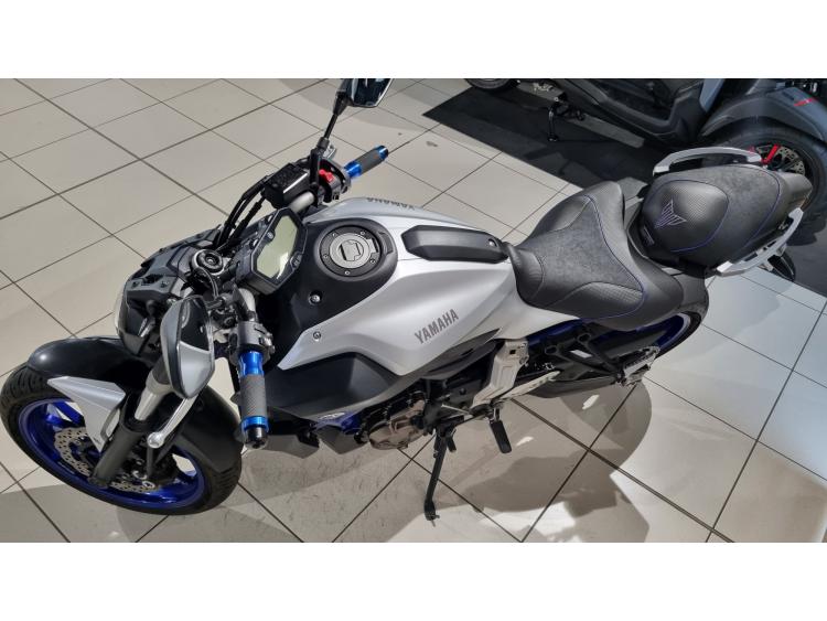 YAMAHA MT-07 (47.5CV)