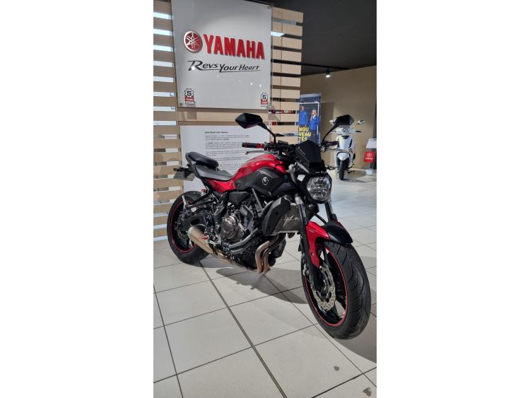 YAMAHA MT-07 (47.5CV)