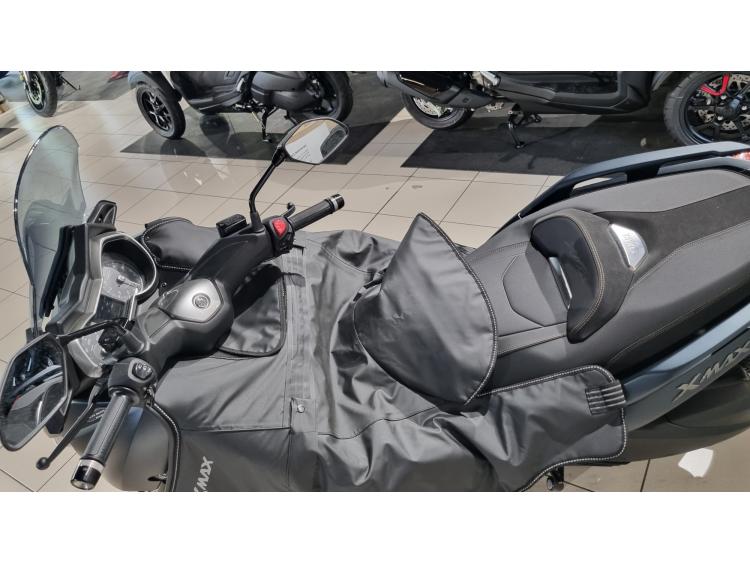 YAMAHA XMAX 300 Tech Max