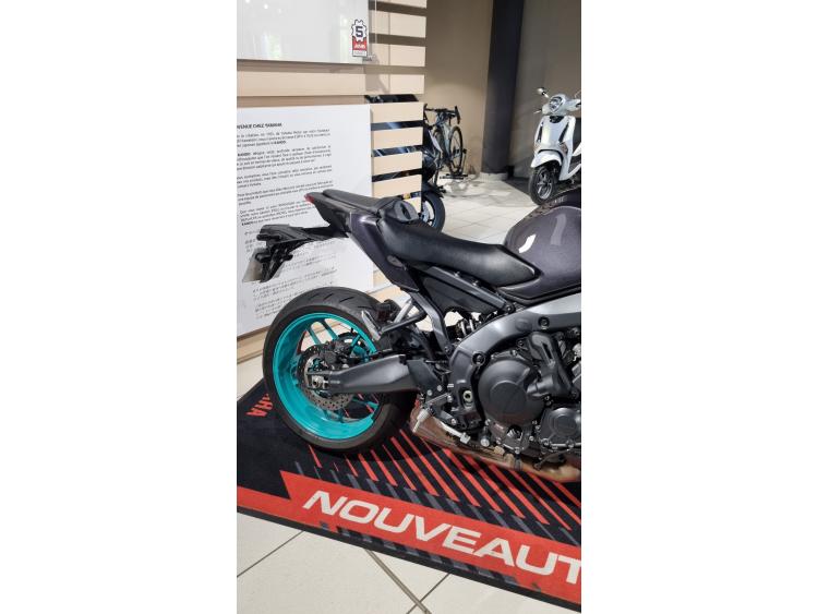 YAMAHA MT-09  Y-AMT