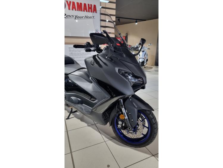 YAMAHA XP T-MAX 560