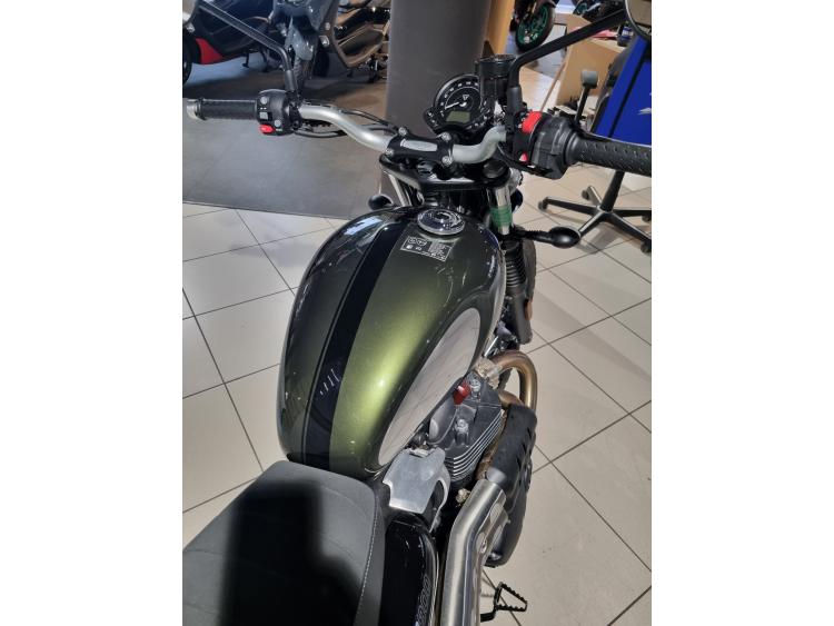 TRIUMPH SCRAMBLER 900