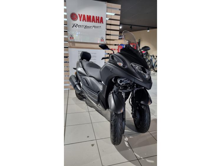 YAMAHA TRICITY 300
