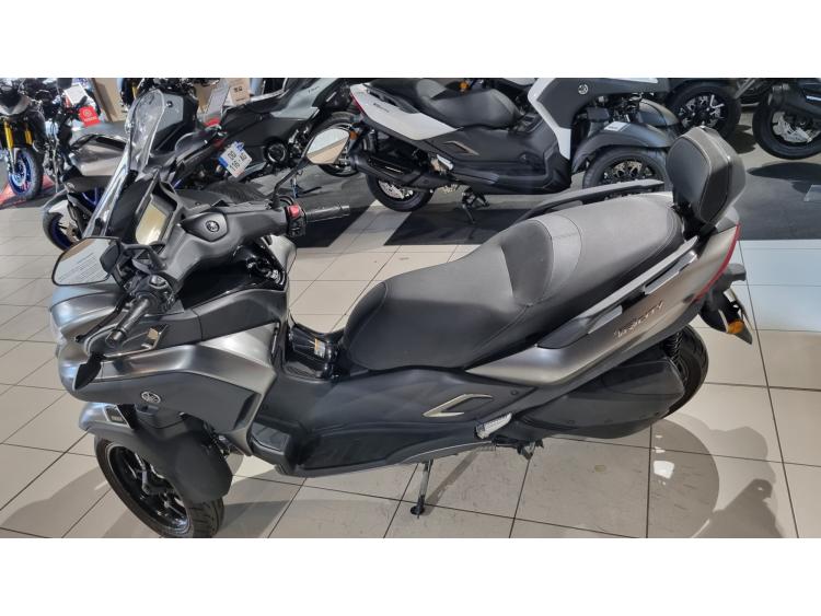 YAMAHA TRICITY 300