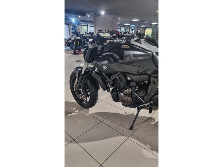 YAMAHA MT-07 (47.5CV)