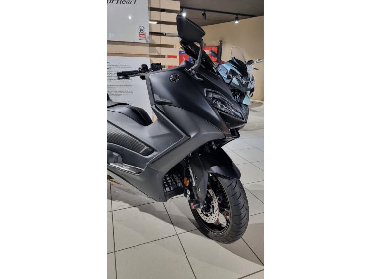 YAMAHA XP T-MAX 560