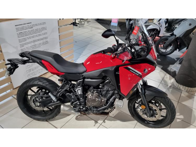 YAMAHA TRACER 7