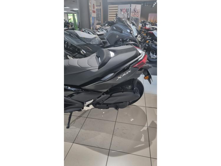 YAMAHA XMAX 125 TECH MAX